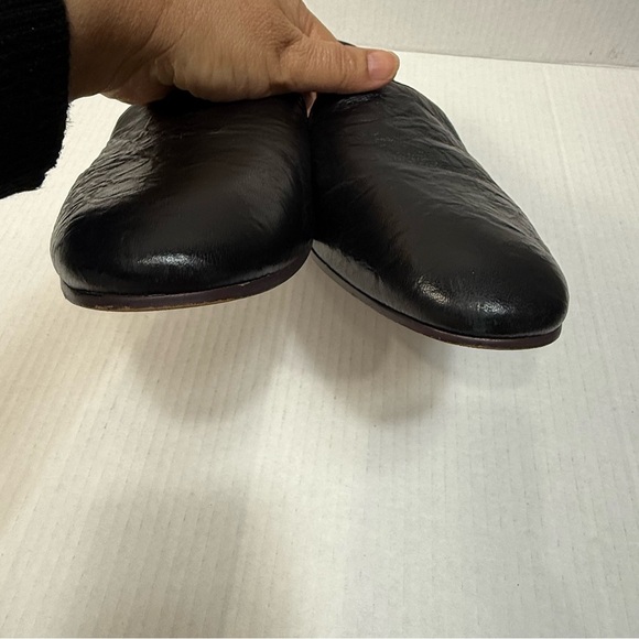 Vionic Black Leather Slip-On Loafers Sleek DesignSize 10 - Picture 9 of 10